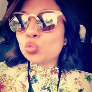 Meet your Posher, Vanesa